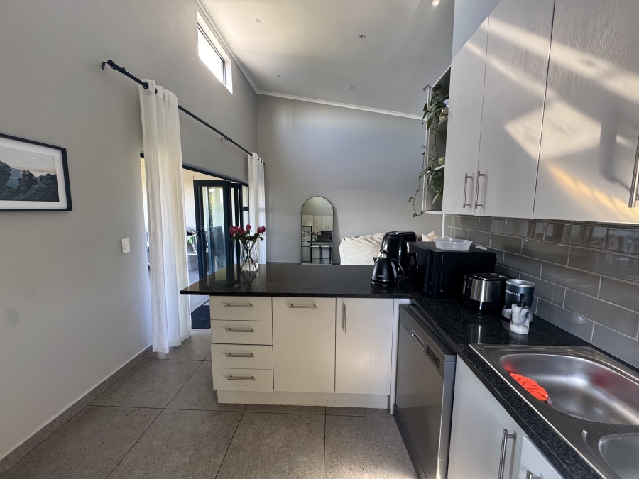 To Let 2 Bedroom Property for Rent in Royal Ascot Western Cape